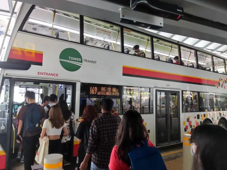 Plz move 2 da&nbsp;rear